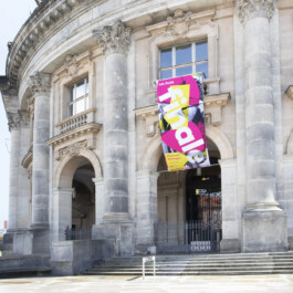  Serve and Volley is a Cologne-based graphic and interaction design studio by Klaus Neuburg and Simon Roth.