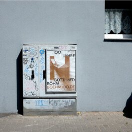 Serve and Volley is a Cologne-based graphic and interaction design studio by Klaus Neuburg and Simon Roth.