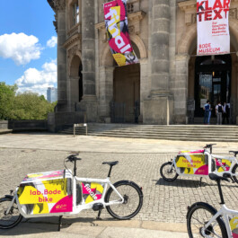 Serve and Volley is a Cologne-based graphic and interaction design studio by Klaus Neuburg and Simon Roth.