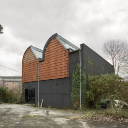 Serve and Volley is a Cologne-based graphic and interaction design studio by Klaus Neuburg and Simon Roth.