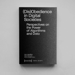  Serve and Volley is a Cologne-based graphic and interaction design studio by Klaus Neuburg and Simon Roth.