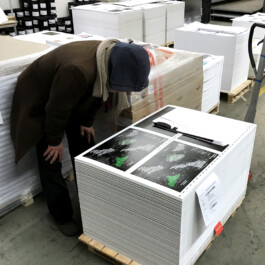 Serve and Volley is a Cologne-based graphic and interaction design studio by Klaus Neuburg and Simon Roth.