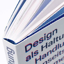 Serve and Volley is a Cologne-based graphic and interaction design studio by Klaus Neuburg and Simon Roth.