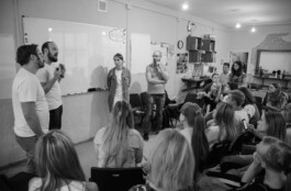 Serve and Volley is a Cologne-based graphic and interaction design studio by Klaus Neuburg and Simon Roth.