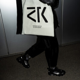  Serve and Volley is a Cologne-based graphic and interaction design studio by Klaus Neuburg and Simon Roth.